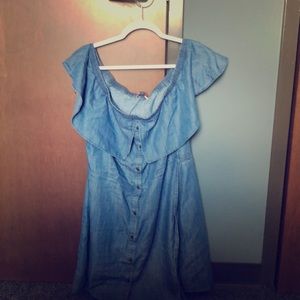 Denim shoulder-less dress